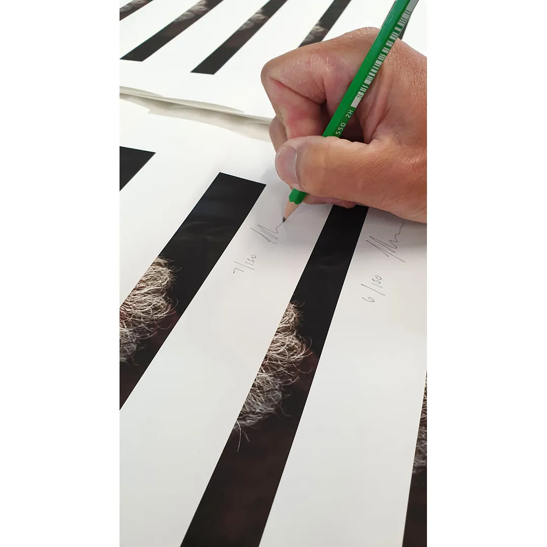 Lee Jeffries - Somethin' Missin' – Image 4